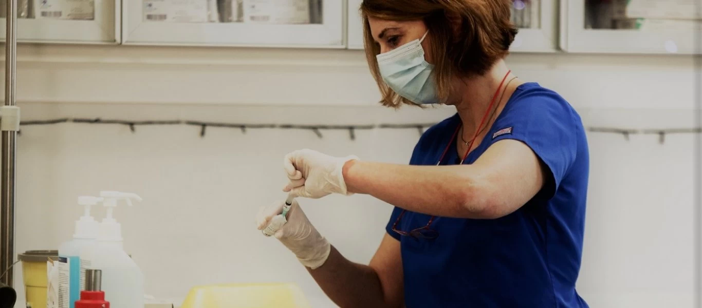 Τεράστιο ποσοστό Ελλήνων λέει «όχι» στον εμβολιασμό: Εκθέτει την κυβέρνηση νέα έρευνα - Τα πραγματικά στοιχεία